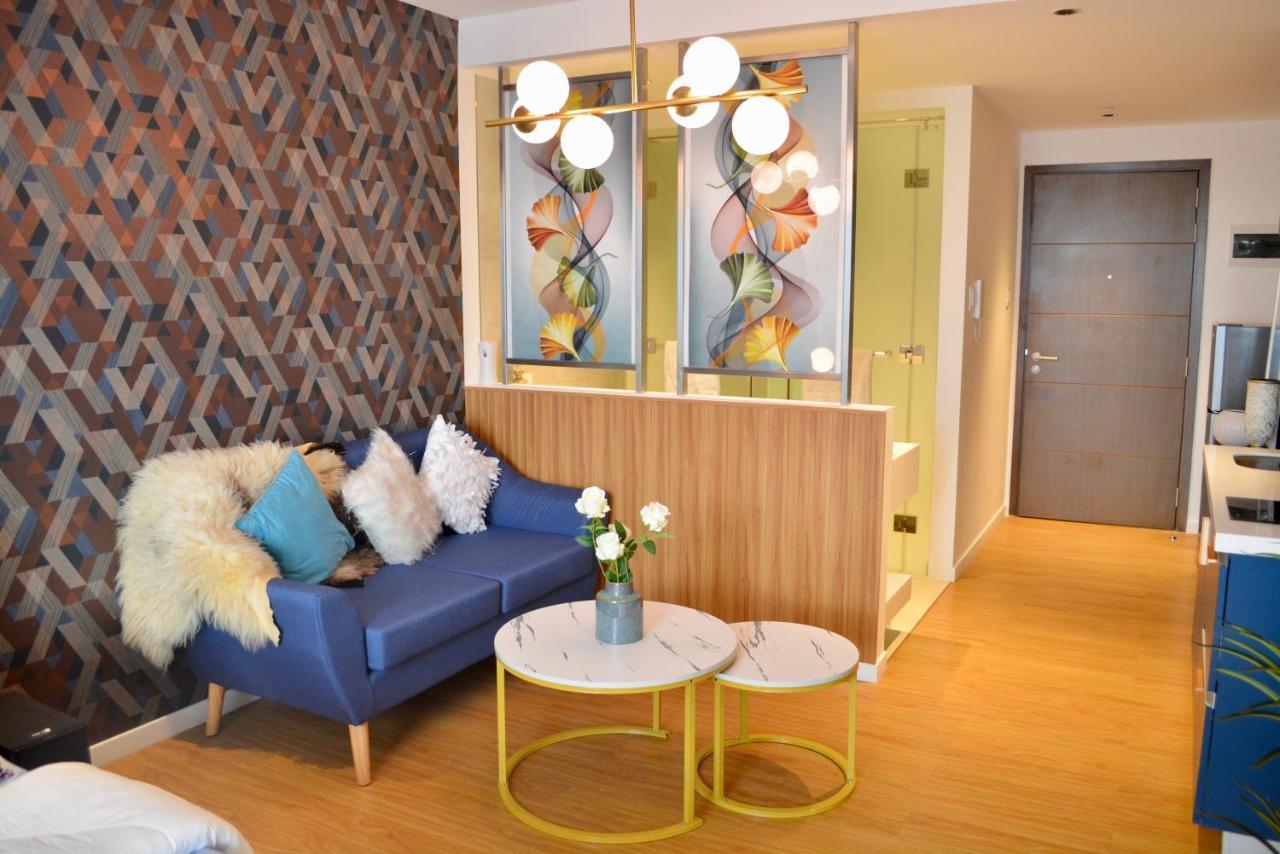 Luxxe Interior Design Condo - Novotel Residences At Acqua Private Residences Mandaluyong Kültér fotó
