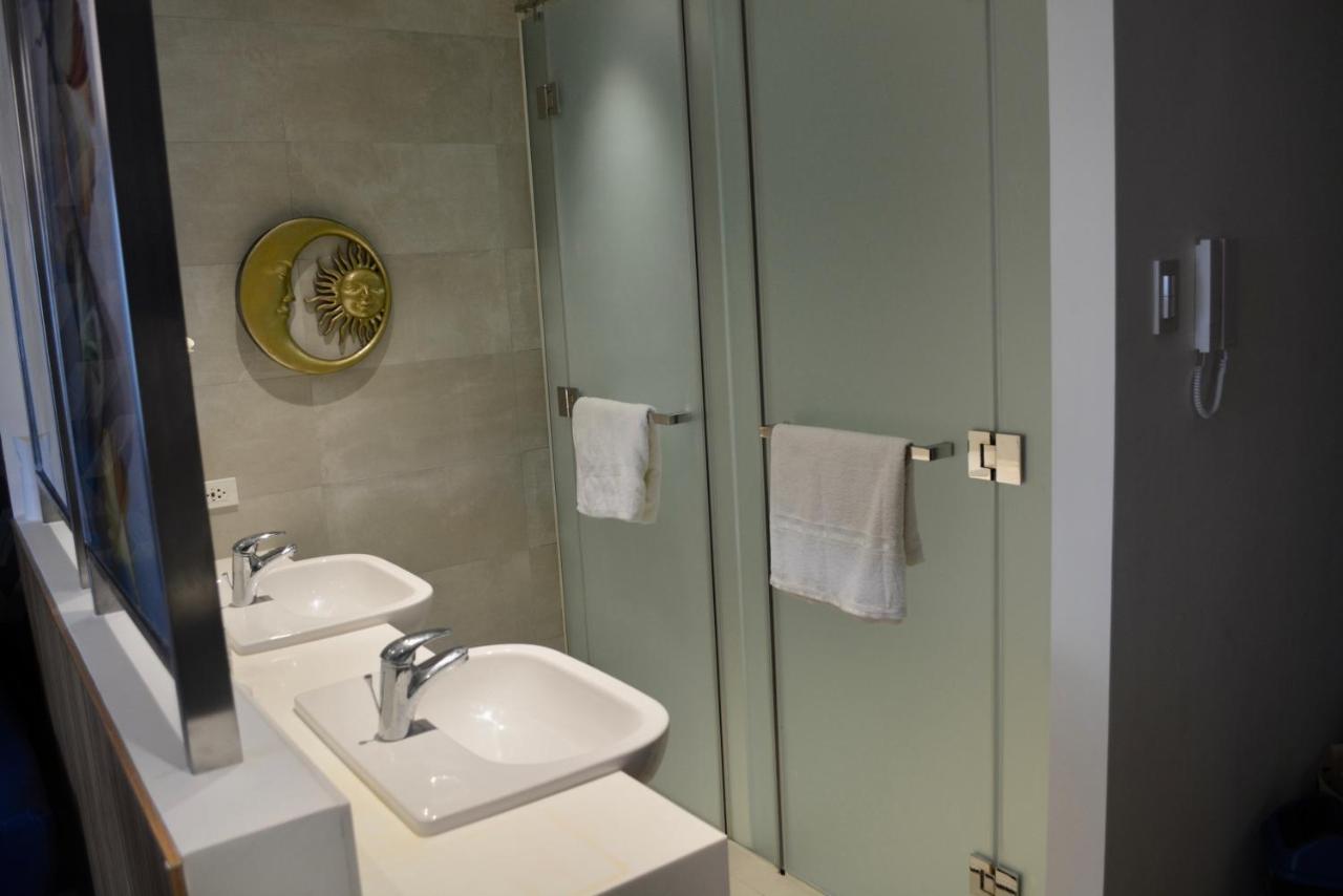 Luxxe Interior Design Condo - Novotel Residences At Acqua Private Residences Mandaluyong Kültér fotó