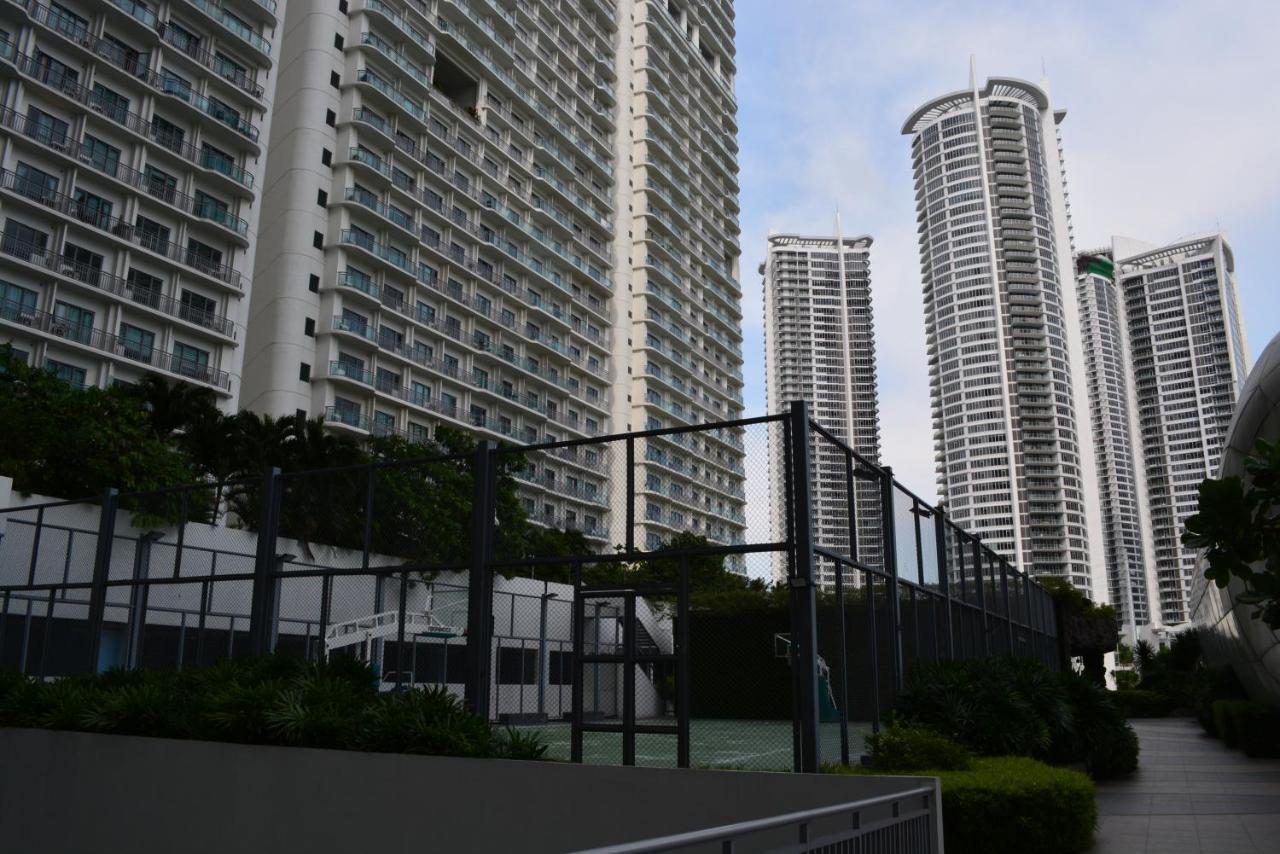Luxxe Interior Design Condo - Novotel Residences At Acqua Private Residences Mandaluyong Kültér fotó